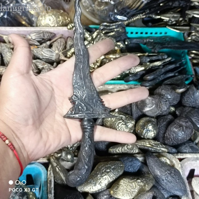 

keris panimbal singa barong full kuningan bkn megantoro sengkelat kama antik