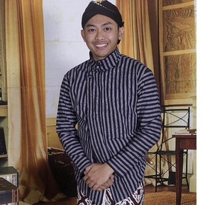 Setelan Surjan Lurik Ja / Baju Surjan+Jarik+Blangkon Ja/Surjan desa/lurik pria/baju surjan Lurik