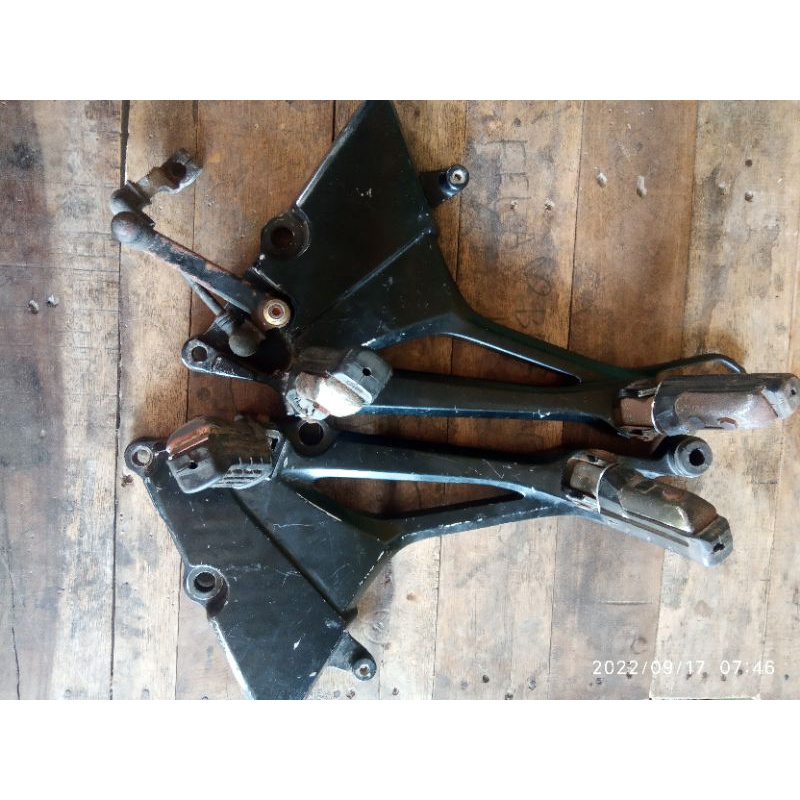 

Pakaian Olahraga Pria