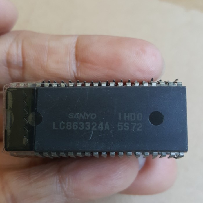 Elektro Transistor LC863324A-5S72 IC / Transistor Olshop.Ferran