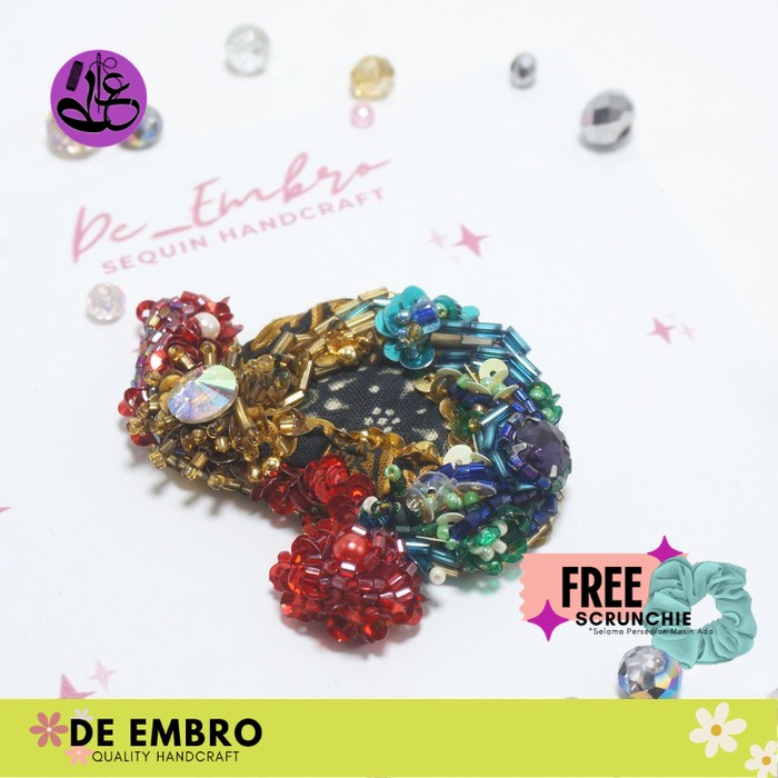 De embro Brooch Huruf D Full Payet Premium Bros Hijab Handmade