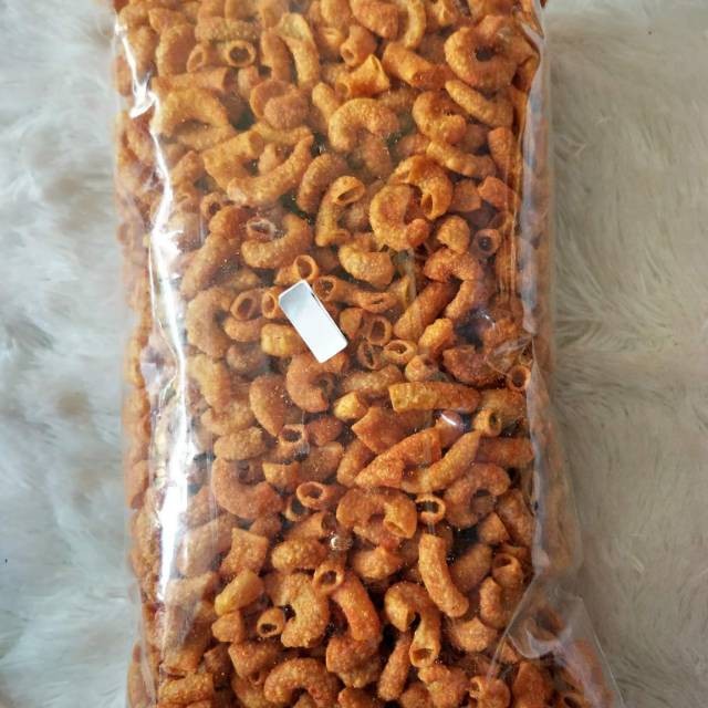 

Makroni spat pedas-camilan kiloan-jajan enak-makanan