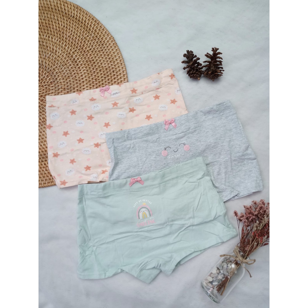 Celana Dalam Anak Perempuan Little Hearts by Young Hearts 669 - Paket 3PCS