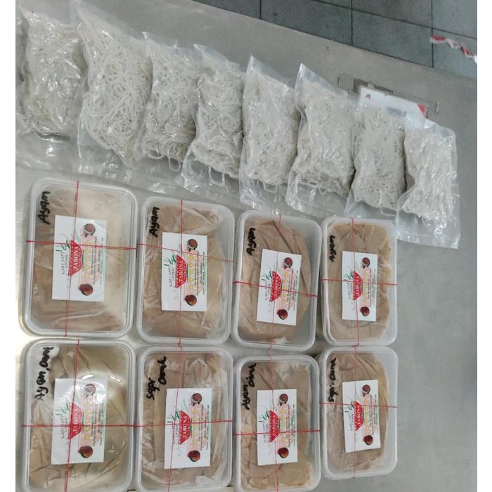

Kari Bihun Tabona dari Medan - Ayam