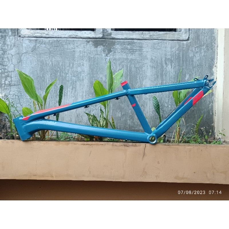 Frame Only Polygon Trid, Material Alloy, Didesain Khusus untuk Dirt Jump (DJ), Geometri Optimal untu