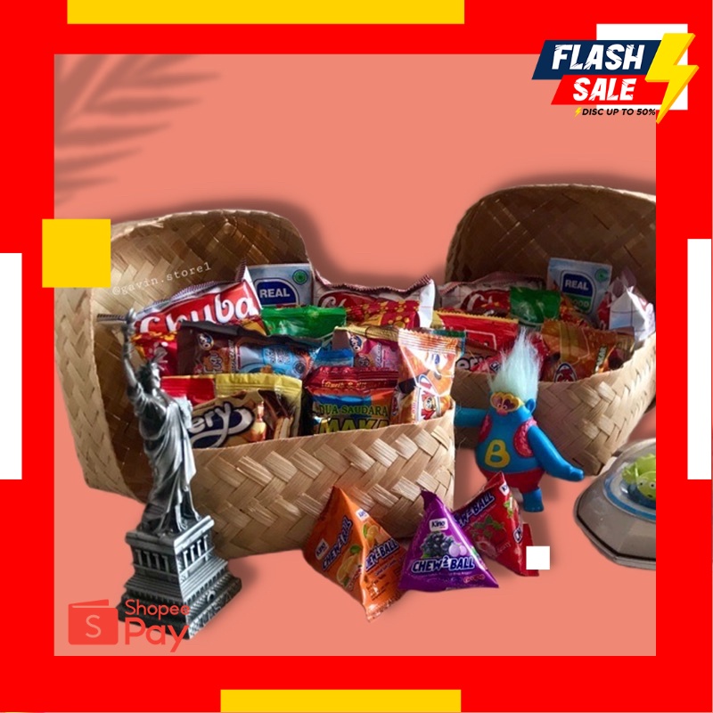 

12.12 SALE |Paket jajanan/cemilan jaman dulu / gift snack / birthday gift snack/hampers lebaran /jadul/ thr/ natal/ valentine