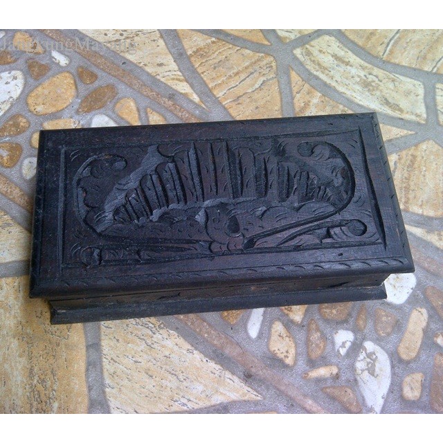 

Kotak Kayu Ukir Tempat Perhiasan Batu Cincin Permata Akik 20x10x5 cm murah