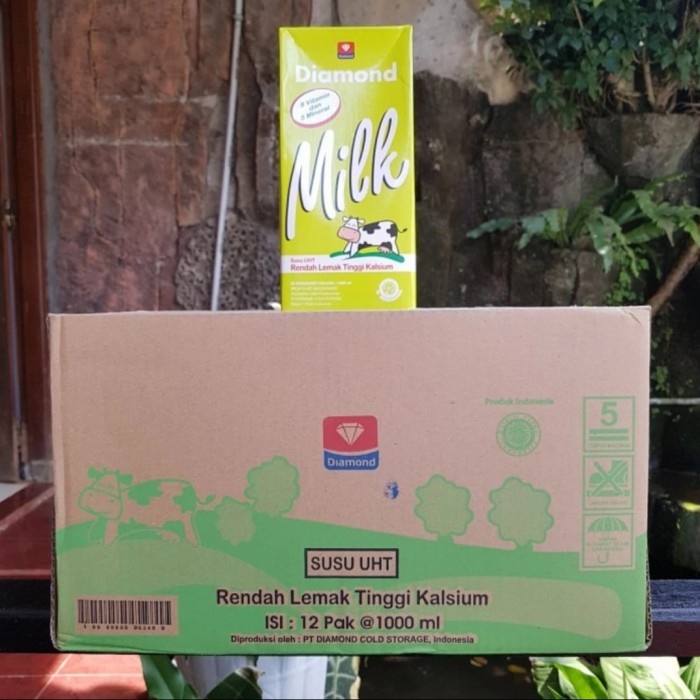 

Susu uht diamond low fat 1liter-kartonan 12 psc