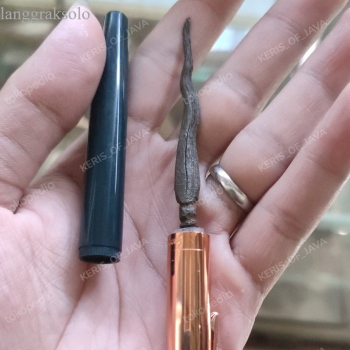 

KERIS PULPEN KECIL ASLI SEPUH antik