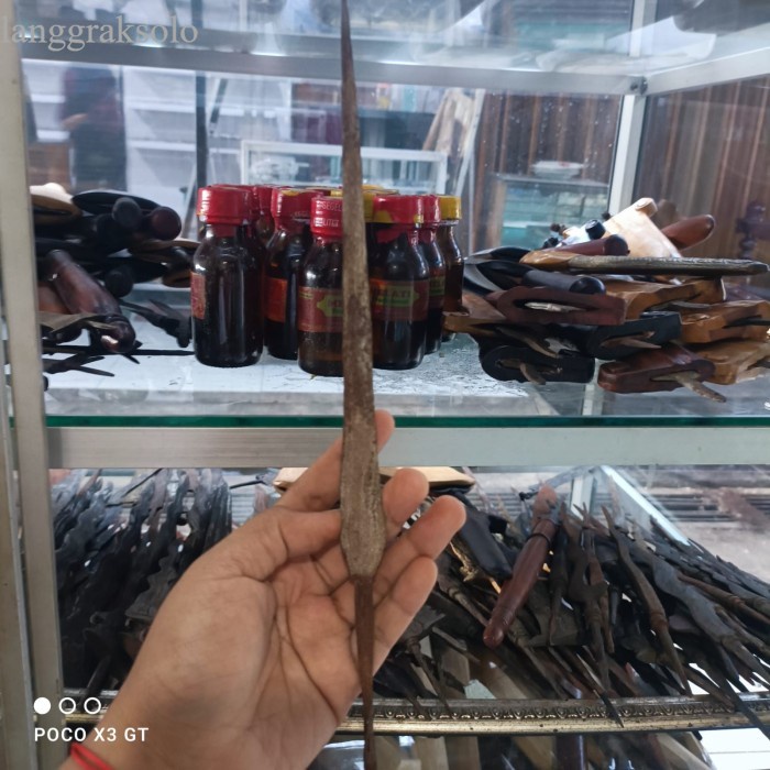 

pusaka tombak dong pring sepuuh tangguh singosari bkn megantoro sengke antik