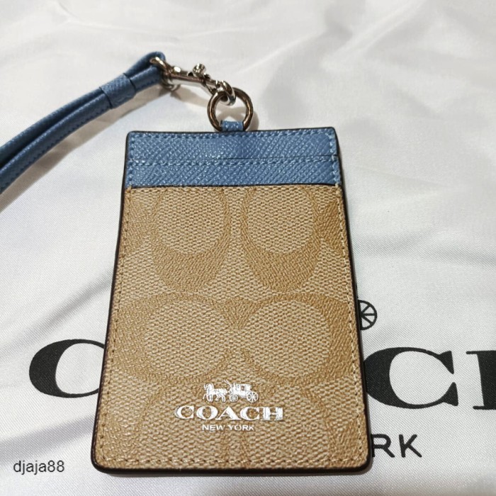 

Koleksi Terbaru- Coách Id Tag Kartu Kerja / Lanyard ID Card Holder Signature - Blue Sign