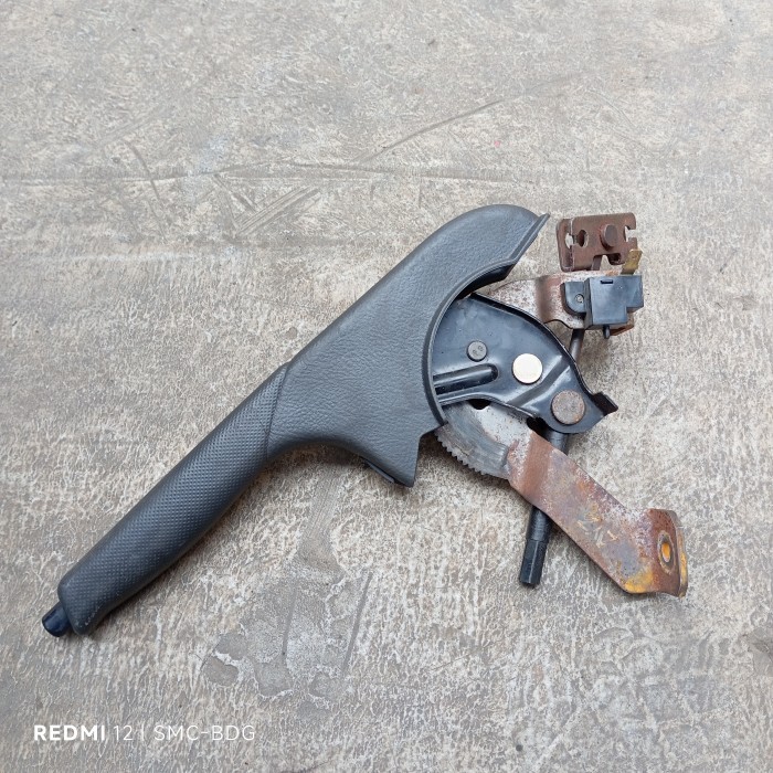 Handle tuas handrem rem tangan Avanza Xenia Lama old copotan