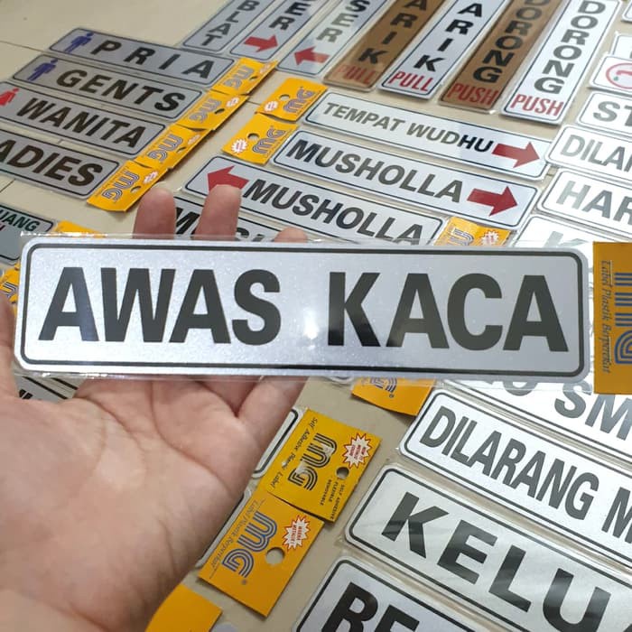 

Stiker Sticker Tempel Tulisan Awas Kaca