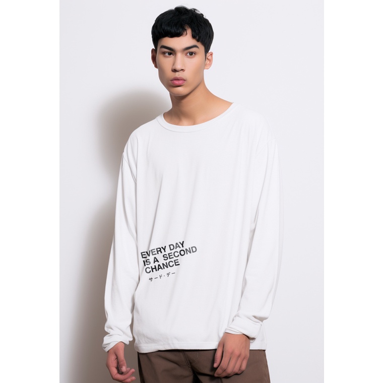 MTQ44 kaos lengan panjang putih pria distro tulisan everyday is second chance putih white