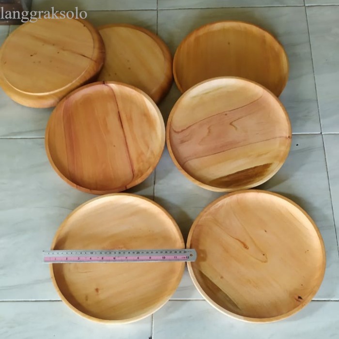 

terlaris Piring Kayu /Piring Saji/ Baki kayu Bulat D30 cm