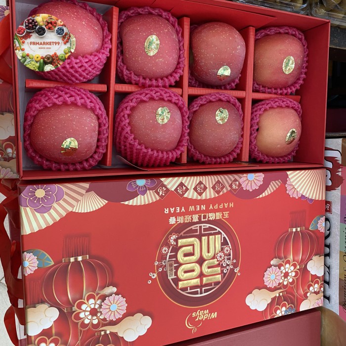 

Apel Fuji Rossy Premium Special Gift Box / Hampers Buah Apel / Box
