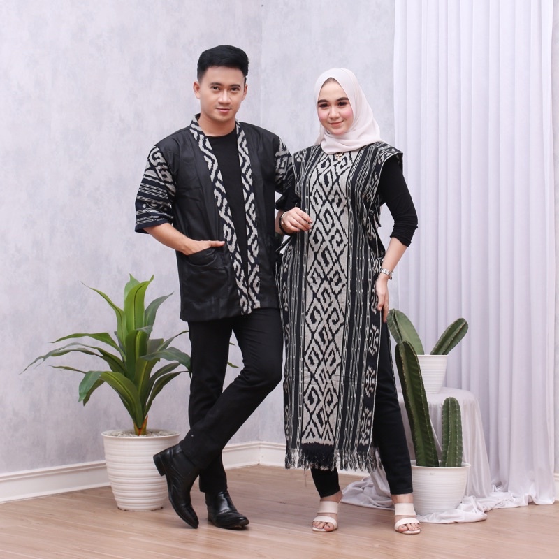 COUPLE TENUN LONGVEST TORAJA HITAM KEISHAN.ID