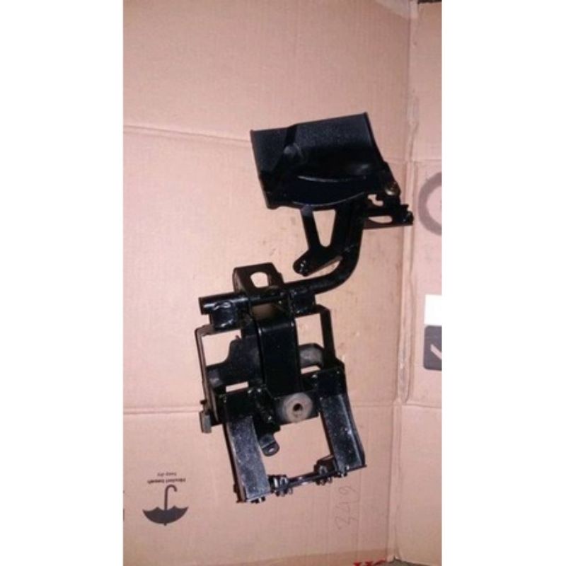 Dudukan Cover Tempat Aki Vario fi 125 Old / Original copotan [SugarMotorJT]