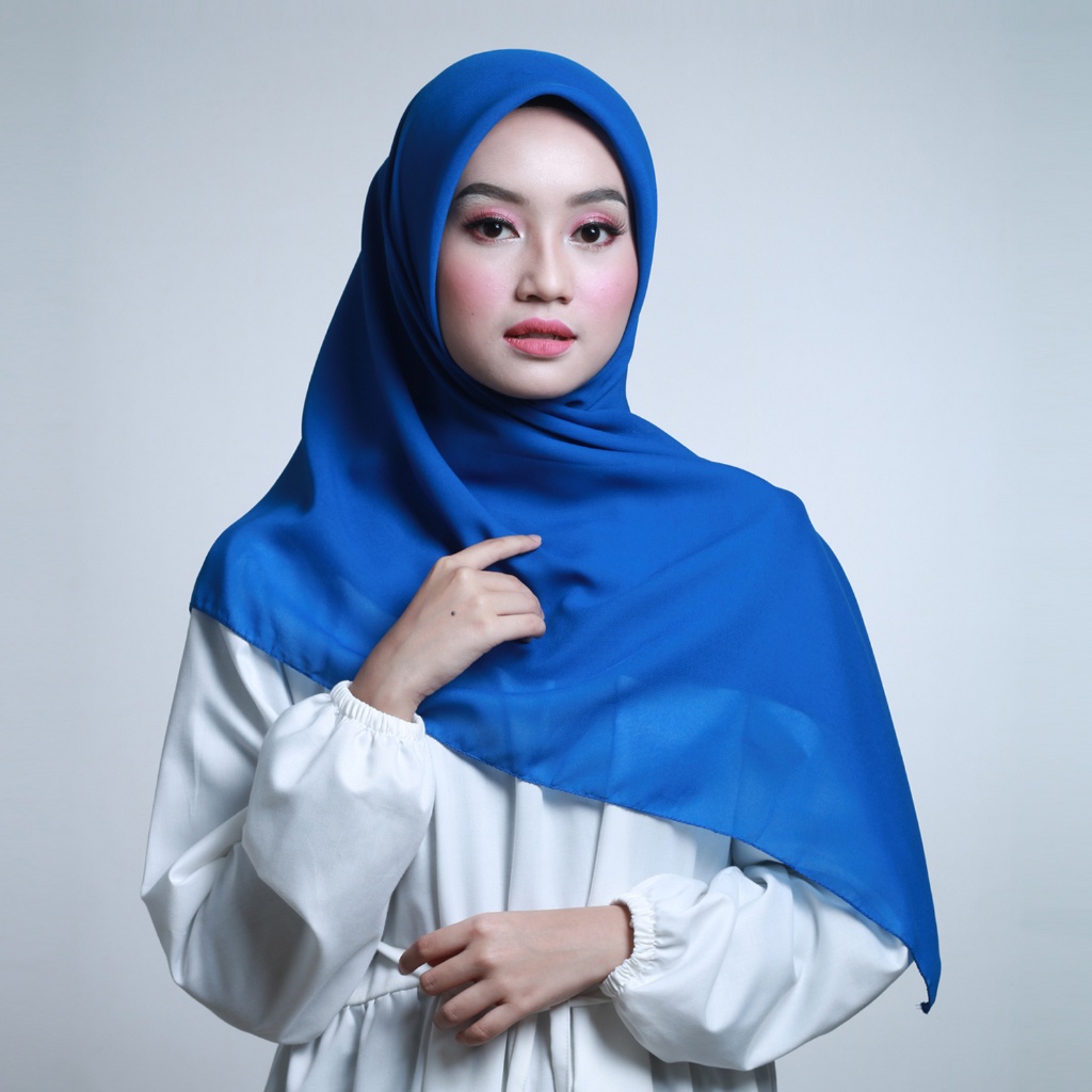 Hijab Bella Square Pollycotton Premium - Jilbab Segiempat Polos Seri Warna Biru PAN / Demokrat