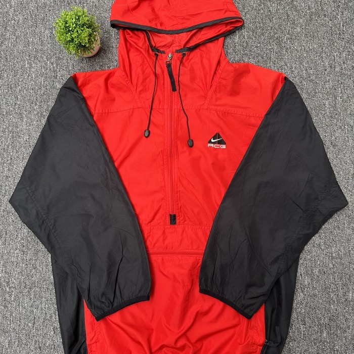 Nike ACG Windbreaker vintage jacket
