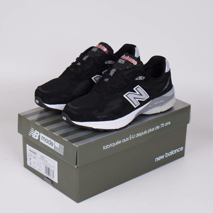 Sepatu NB New Balance 990 V3 Black White (100% BNIB) Sneakers Pria Original Import