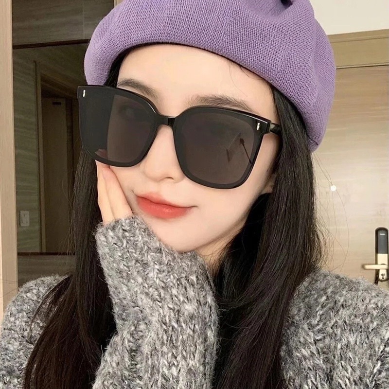 KACAMATA GM FRDA HITAM