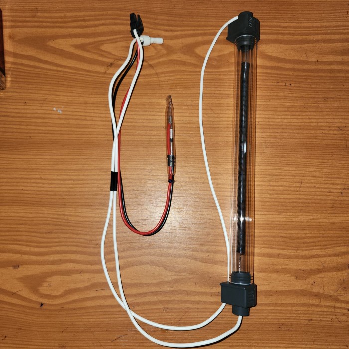 Heater hiter kulkas merk aqua inverter set