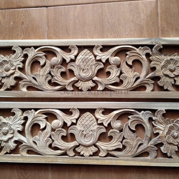 ukiran lubang angin-angin rumah SU2312