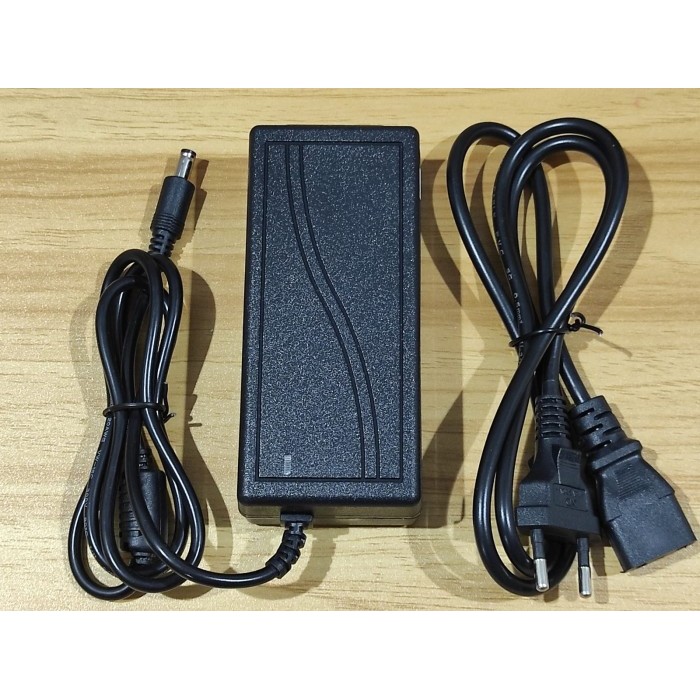 

Adaptor 12V 5A Adaptor Pompa DC Adaptor DVR