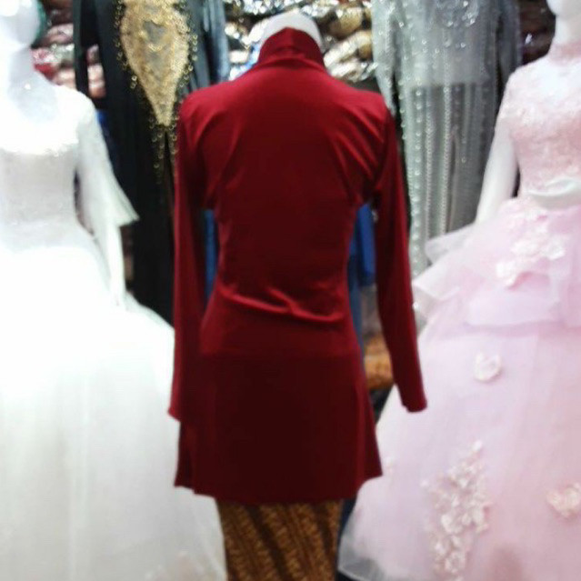 Baju Kebaya Beludru Kartini