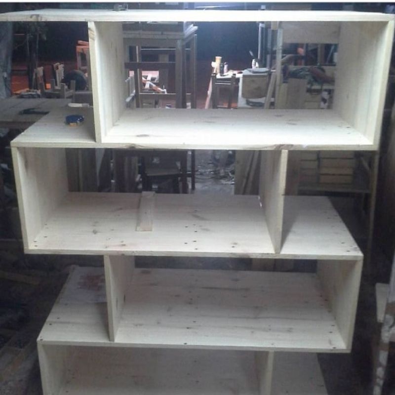 Rak Display Sudut, Tempat Panjangan Vas Bunga Dll, Rak kayu jati belanda 3 Susun serbaguna, Rak Susu