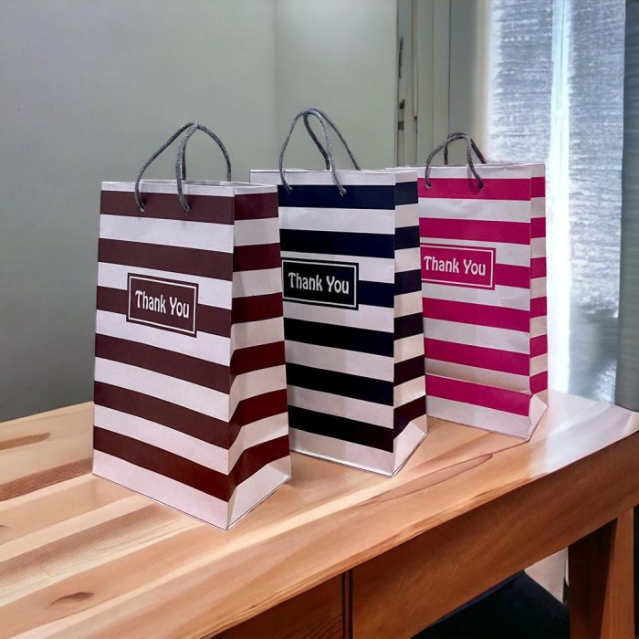

Paper Bag Thank You Motif Garis Goodie Bag Souvenir Kado Ulang Tahun NF