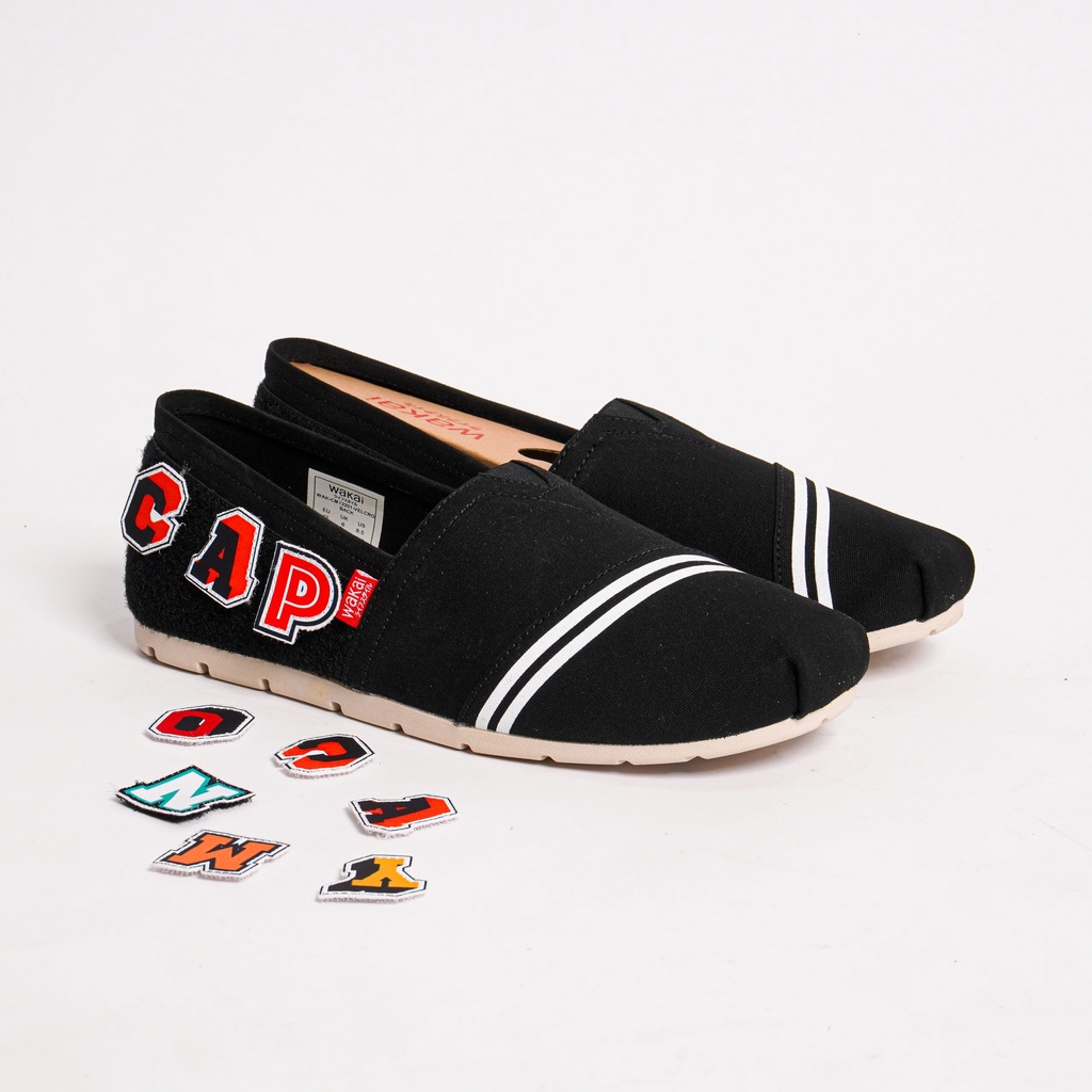 Wakai Magic Tape SlipOn Unisex Black