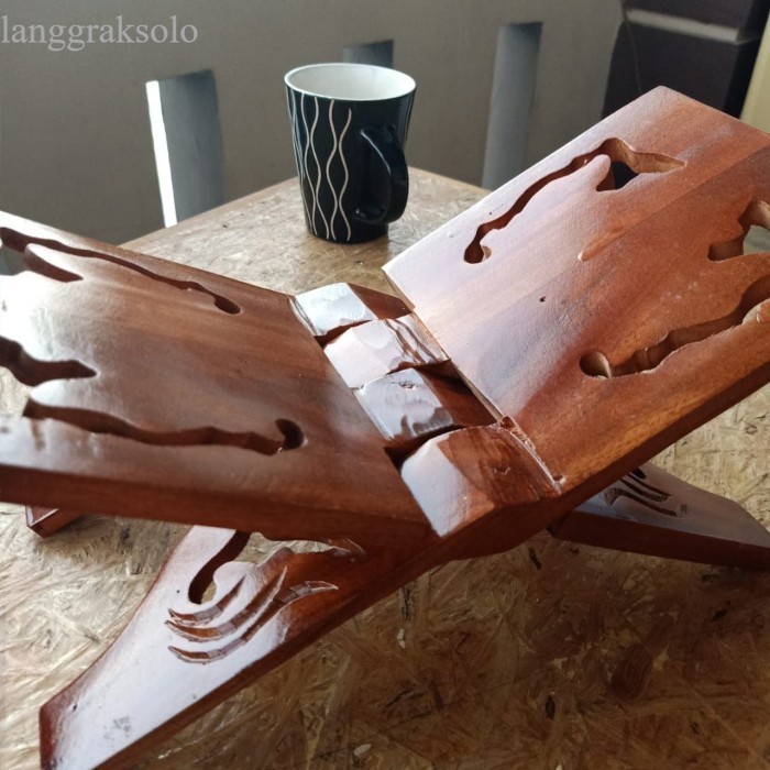 

termurah Rekal Kayu Ukir Pernis 15 cm