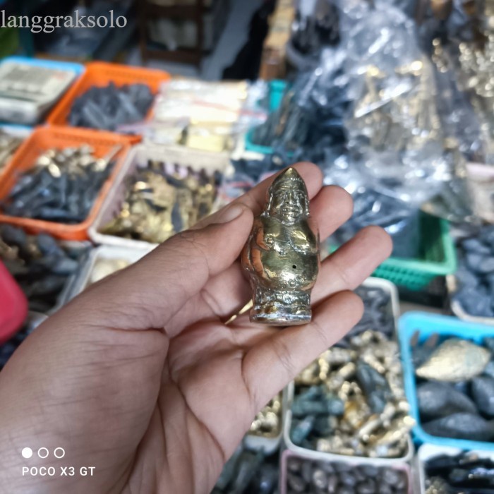

pusaka semar klinting full kuningan bkn megantoro sengkelat kamarogan antik