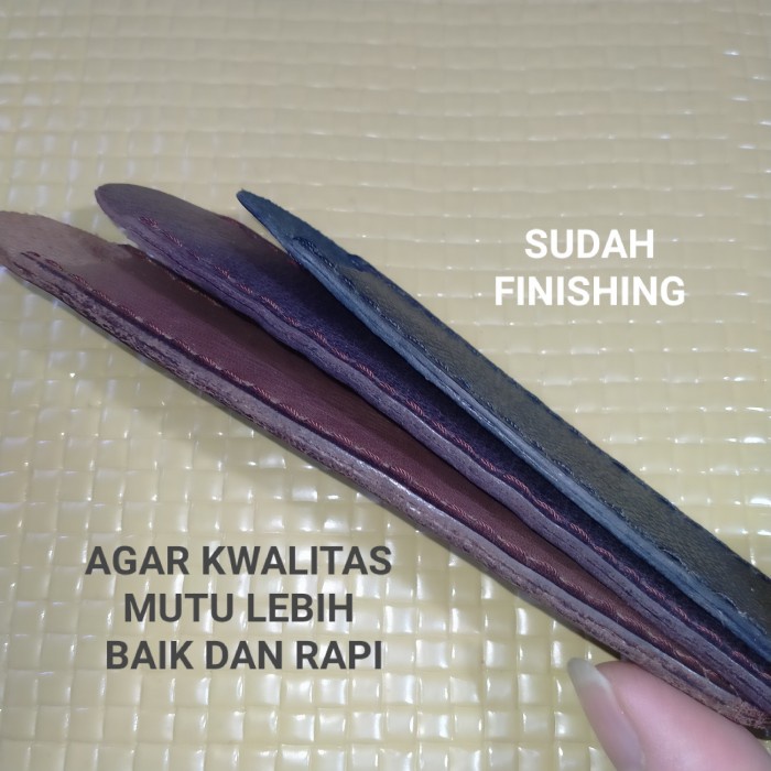 

Sarung tempat pen pulpen pensil kulit sapi leather pen case 1 pen - RANDOM