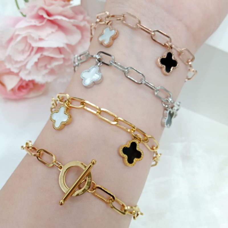 (BAYAR DI TEMPAT) gelang titanium rantai bunga clover hitam putih tidak bolak balik pengait bulat be