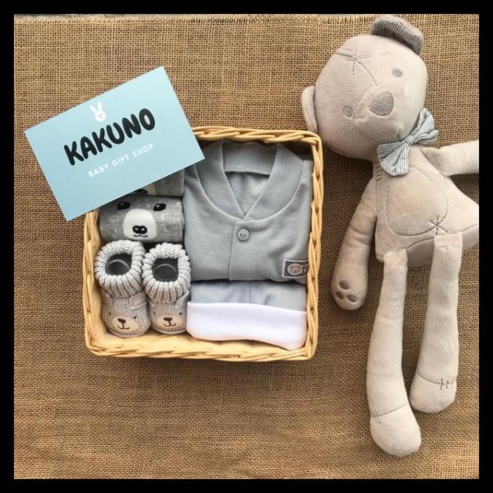 

Barang Terkini /// Stock Plaing Baru hampers baby unisex kado/kado