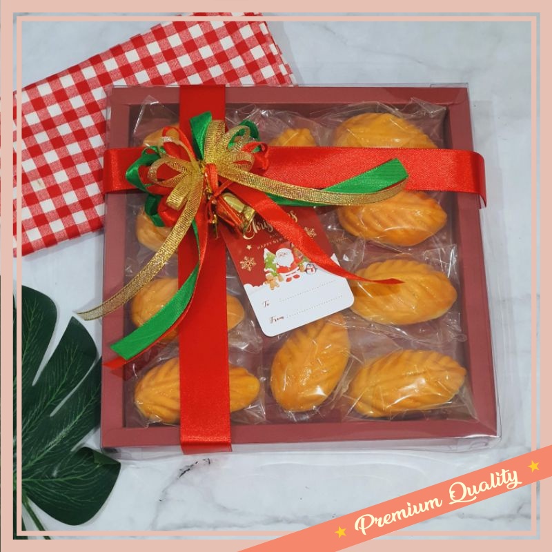 

TERBARU Set Hadiah Hampers Unik Wisuda Ulang Tahun Natal TERMURAH / DM - Hampers Kue Nastar 11pcs 24pcs / Kue Natal / Kado Natal / Kado Tahun Baru / Hadiah Christmas / Hadiah New Year / Gift New Year / Kue Kering New Year Hampers Box / Happy New Year