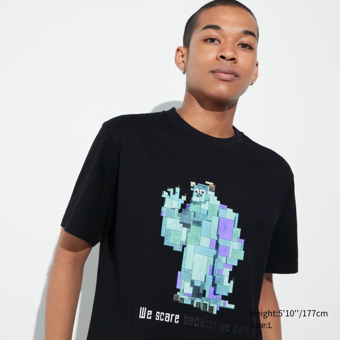UNIQLO UT Pixar Art Lengan Pendek 462063 Uniseks