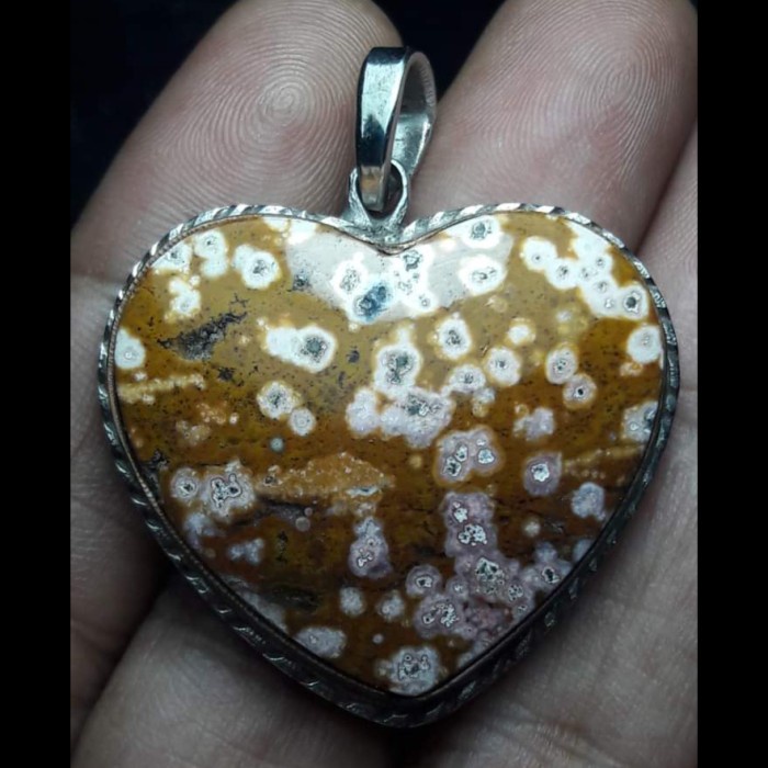 Liontin Natural Batu Akik Jasper Motif Gambar Love Telur Kodok Antik