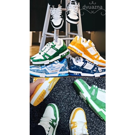 The new 100% genuine Brand, Louis Vuitton/LV Trainer sneakers.