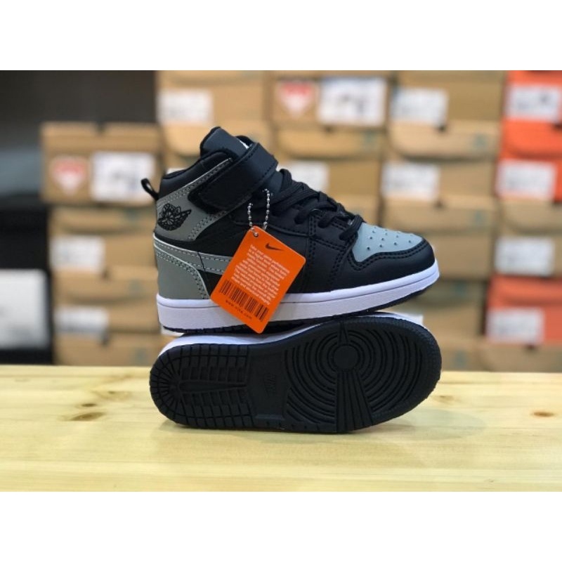 CUCI GUDANG Sepatu jordan anak laki laki black grey sneakers anak nike
