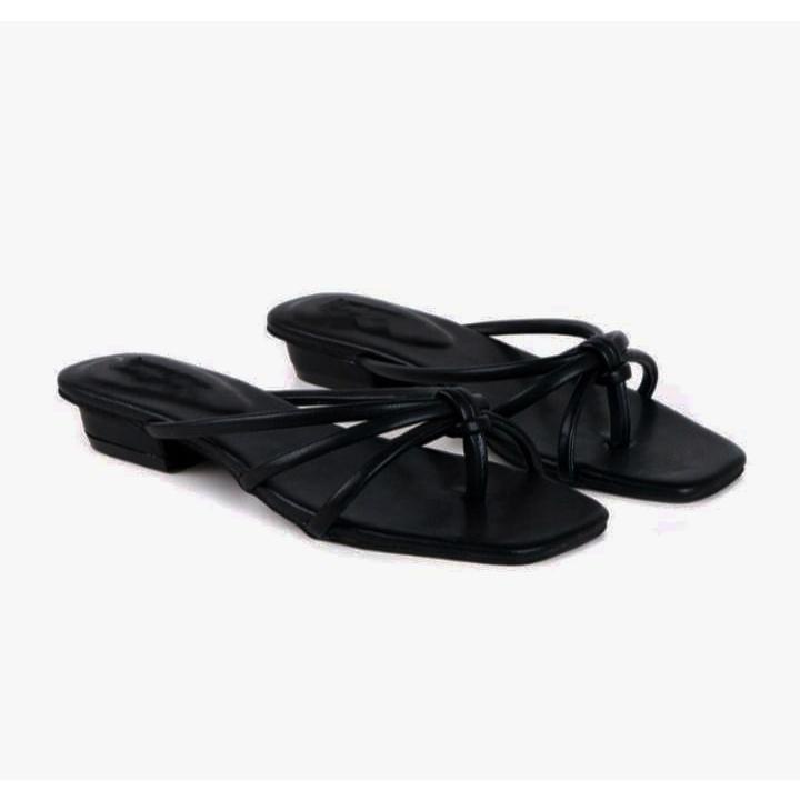 Hot Sandal Flat Wanita Terbaru 2023 Sendal Teplek Tali Motif Silang Kekinian Viral Termurah