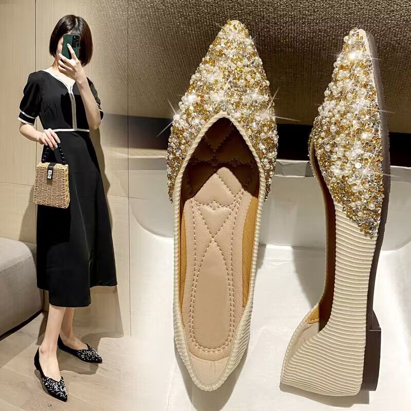 Pointed flat bottomed wedding shoes, bridesmaid shoes, rhinestones, single shoes, and leggings