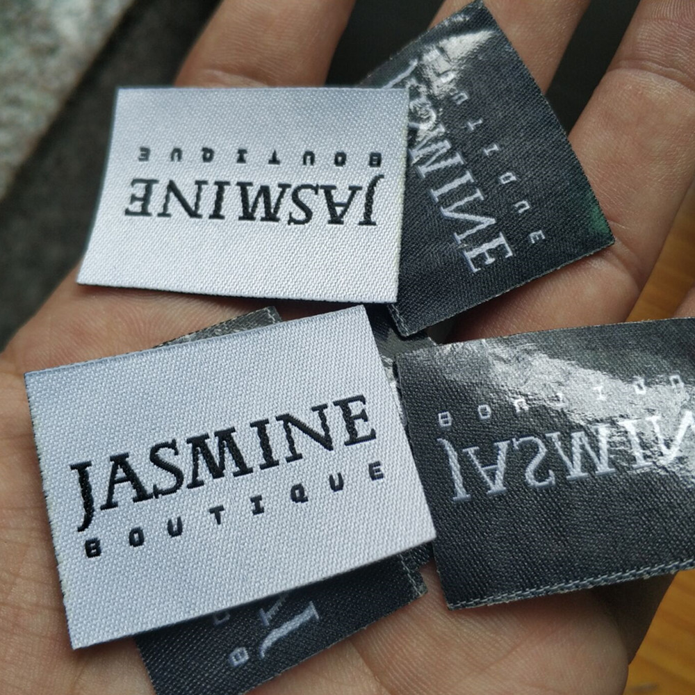 

500pcs Custom hot iron glue on Garment Labels 3 * 4 cm damask cloth woven label Stick on Straight cut tags