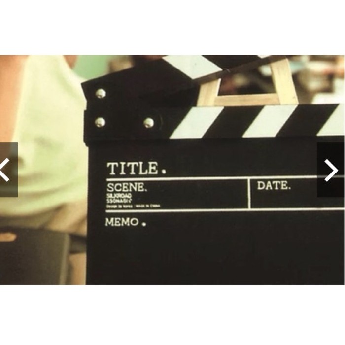 

CLAPPER BOARD HOLLYWOOD UNIVERSAL | PAPAN TAKE FILM SUTRADARA ACTION - MEDIUM 21X24CM