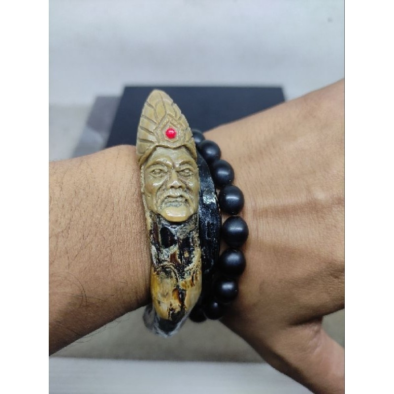 GELANG AKAR BAHAR BONGGOL UKIR PRABU SILIWANGI