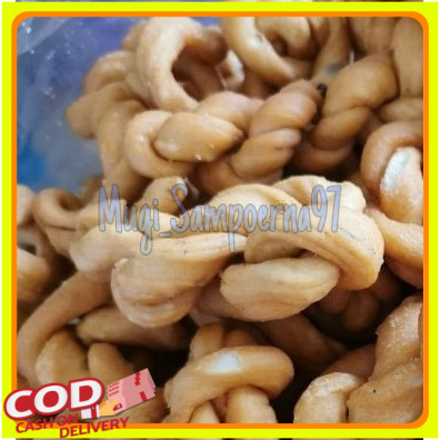 

Pluntir polos 1Kg rasa manis gurih / Plintiran / Untir untir / Kue tambang