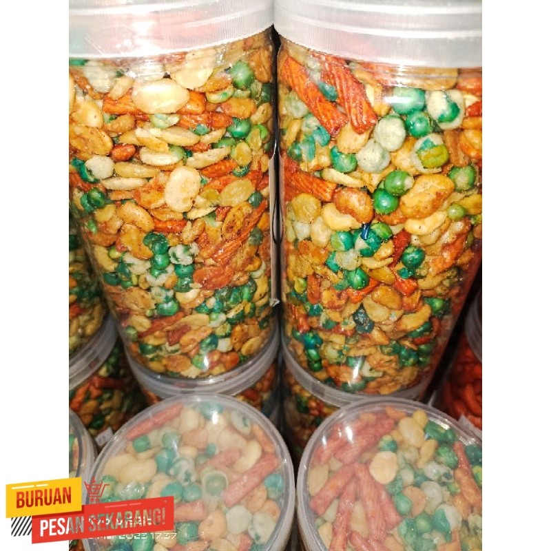 

Kacang Campur Mix Nut 490gr Toples Tabung 1000ML